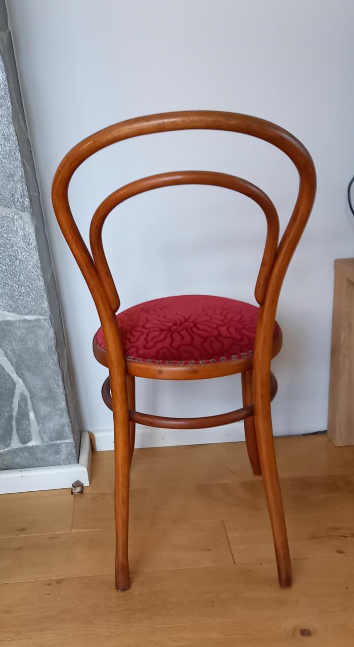 Thonetstoel plus mooie spiegel