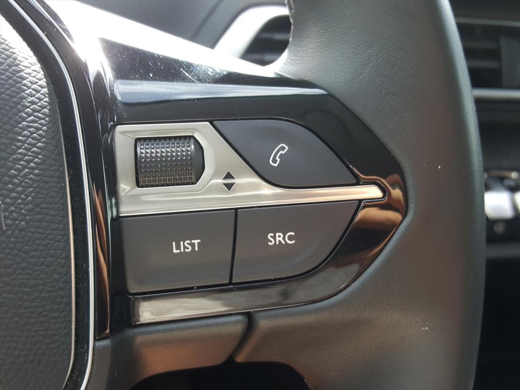 Peugeot 3008 1.2 130pk s&s allure apple carplay & android auto | navigatie 