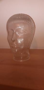 Glazen (mannequin) hoofd