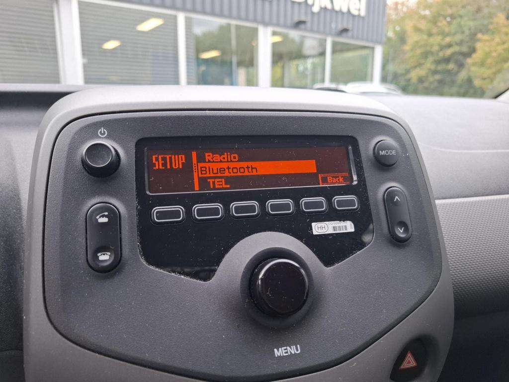 Peugeot 108 1.0 e-vti 72 active 5-drs airco/bluetooth