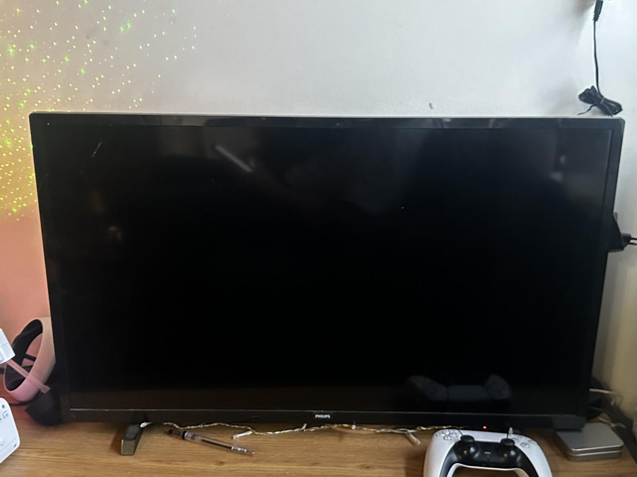 Philips TV, model 32PHS4503/12