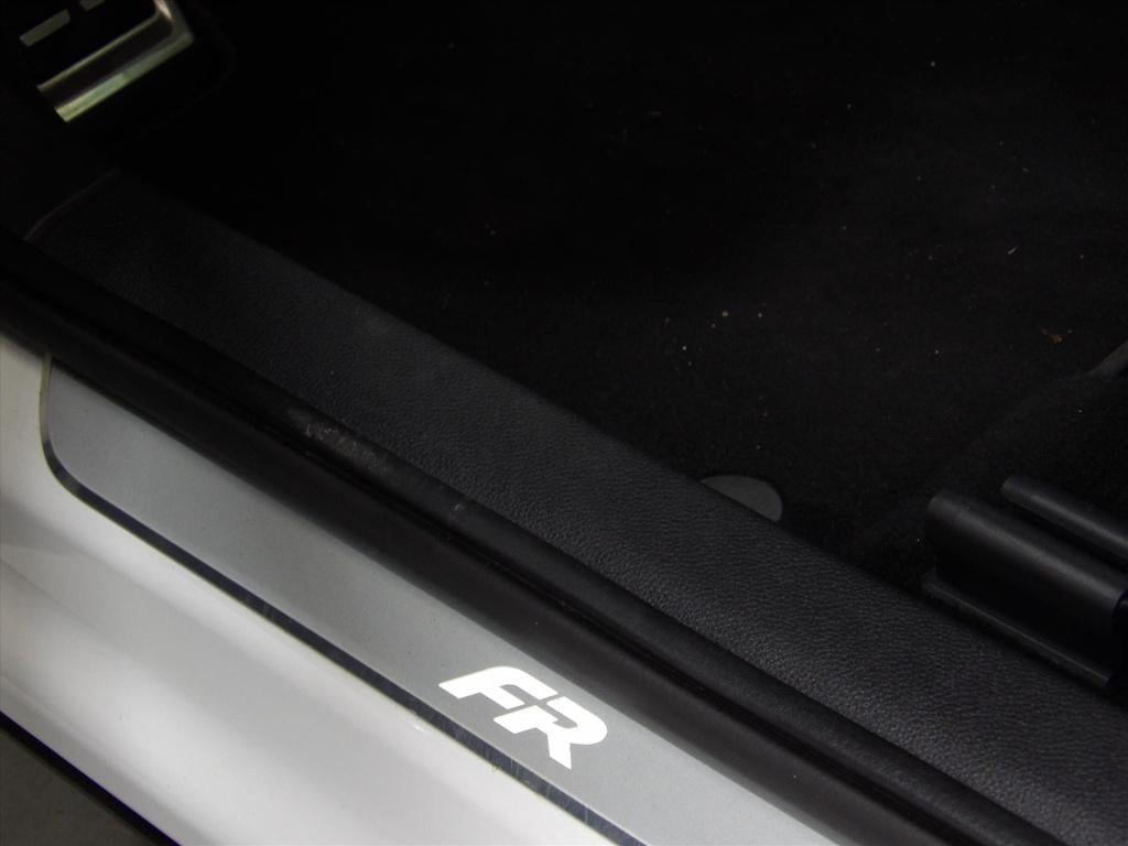 Seat Ateca 1.5 ecotsi 150pk dsg-7 fr business intense