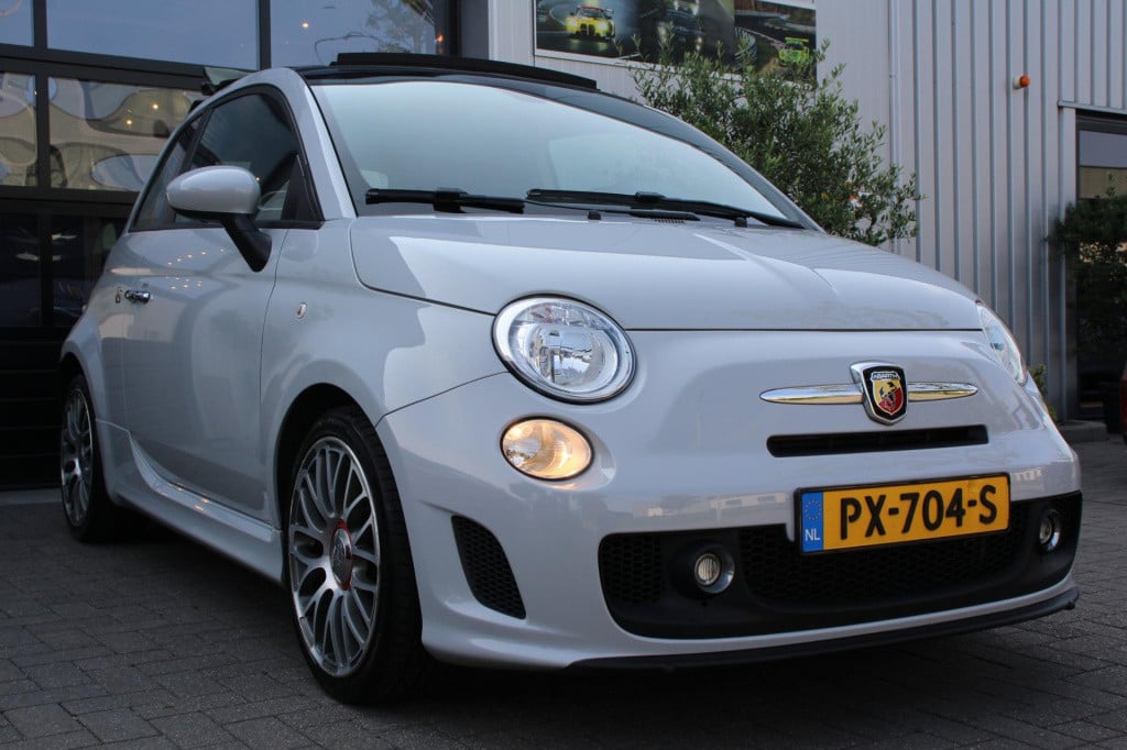 Abarth 500c 1.4 t-jet scorpione - alcantara - aux/usb - 17inch - pdc - gric