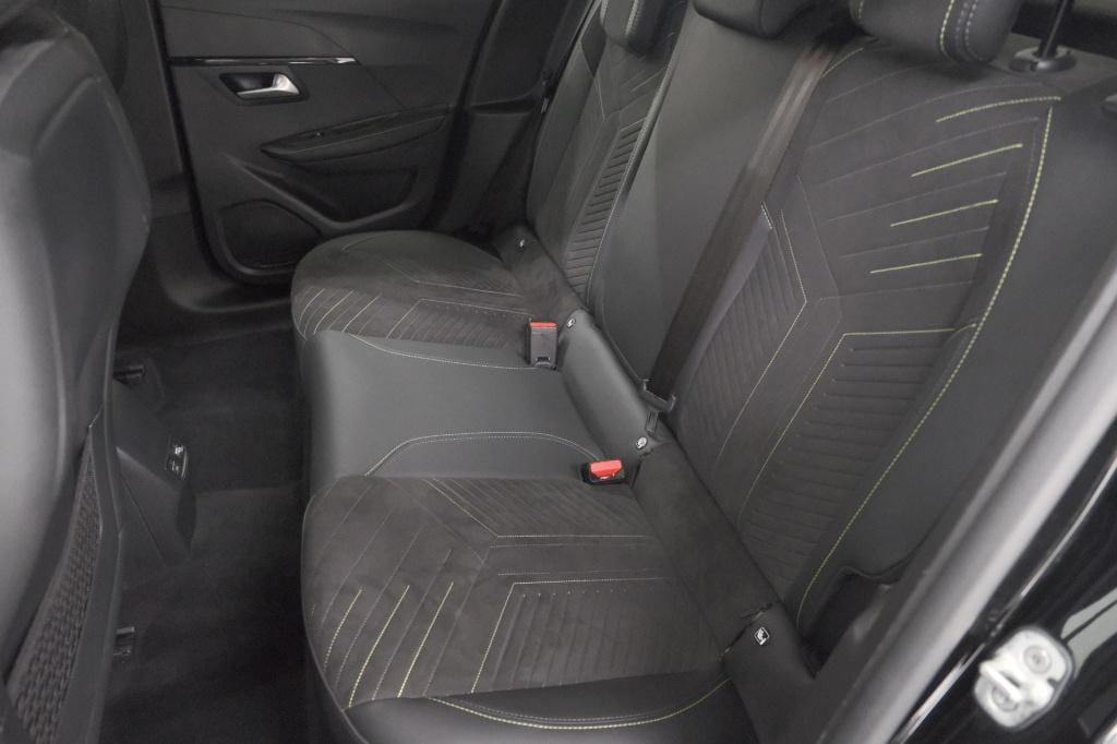 Peugeot 208 1.2 hybrid 145 e-dcs6 gt | alcantara pakket | camera | apple ca
