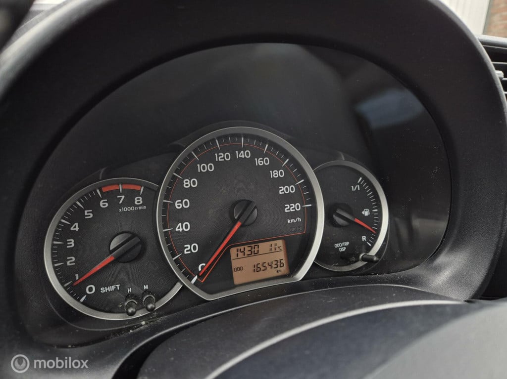 Toyota Yaris 1.0 vvt-i aspiration / camera / trekhaak / origineel nl