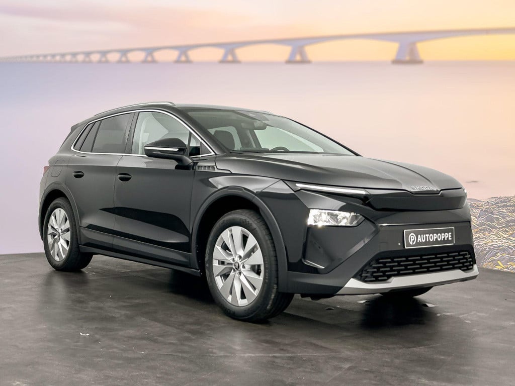 Skoda Elroq business edition tour elektromotor 210 kw / 286 pk