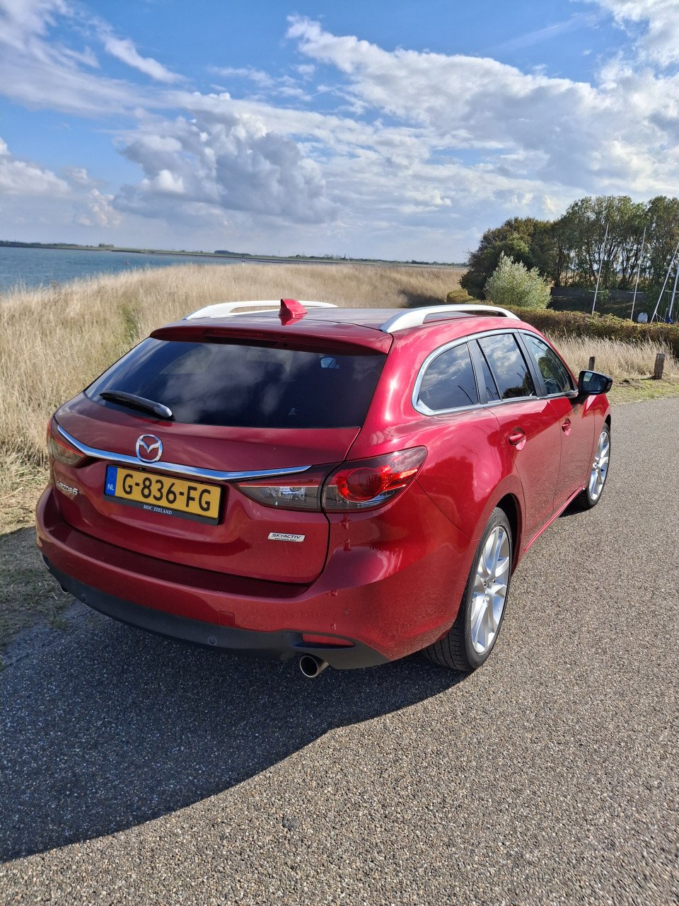 Mazda 6 sportbreak 2.0 SkyActiv rood metallic leder