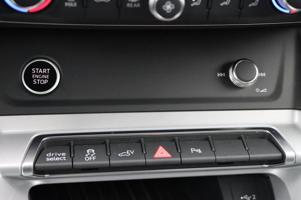 Audi Q3 45 tfsi e advanced edition 245pk s-tronic