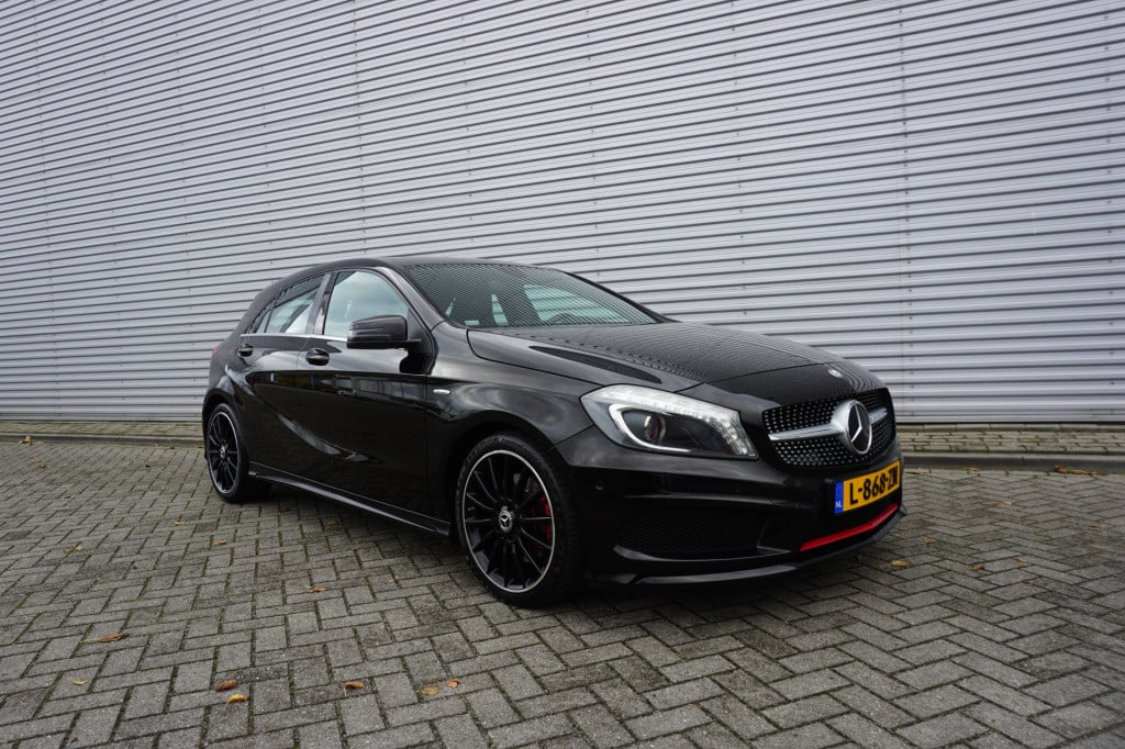 Mercedes-Benz A-Klasse 250 sport airco / navi / carplay / stoelverw. / crui