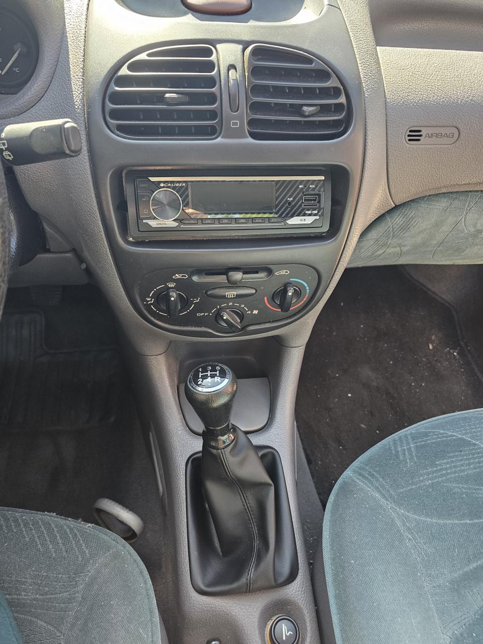 Peugeot 206