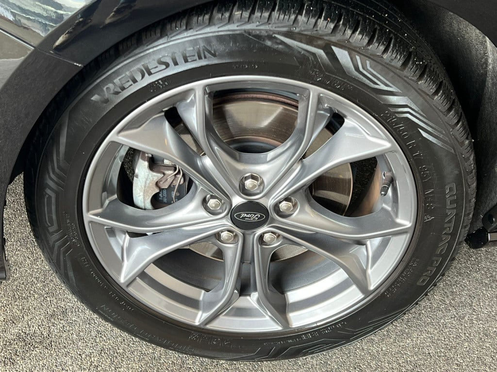 Ford Focus wagon 1.0 ecoboost hybrid st line business