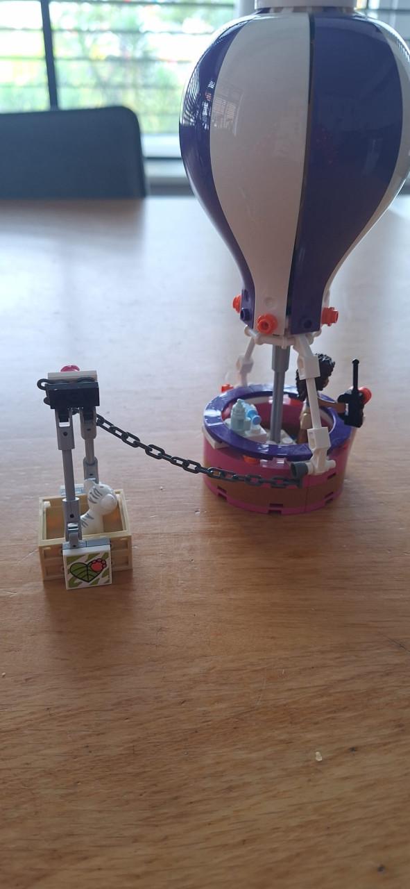 Goede staat LEGO Friends Jungle Reddingsactie met luchtballon 41423