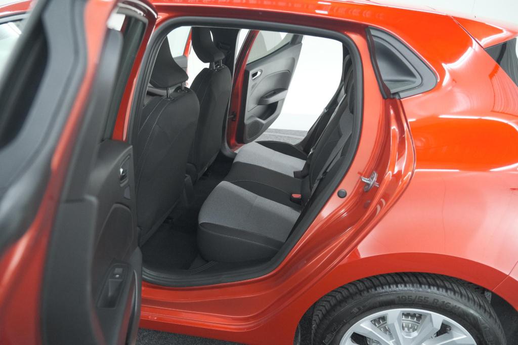 Renault Clio tce 90 gpf evolution | parkeersensoren | navigatie | apple car