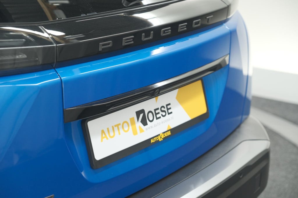 Peugeot 2008 puretech 130 eat8 blue lease allure | camera | navigatie | par