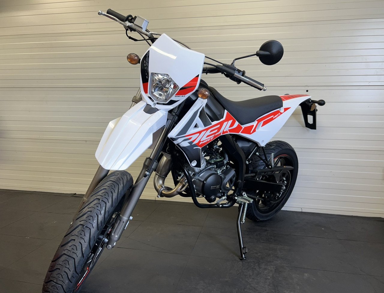 Rieju MRT 50 wit de allerlaatste E5 nu voor €3499,-!