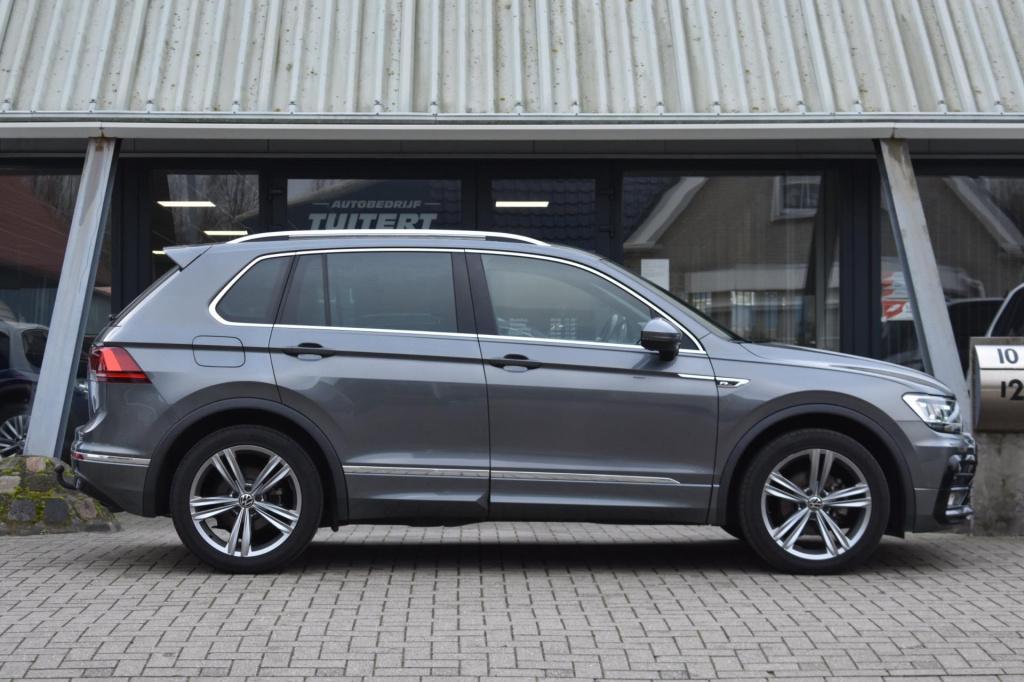 Volkswagen Tiguan 1.5 tsi act r-line | trekhaak | nap | apple carplay | and