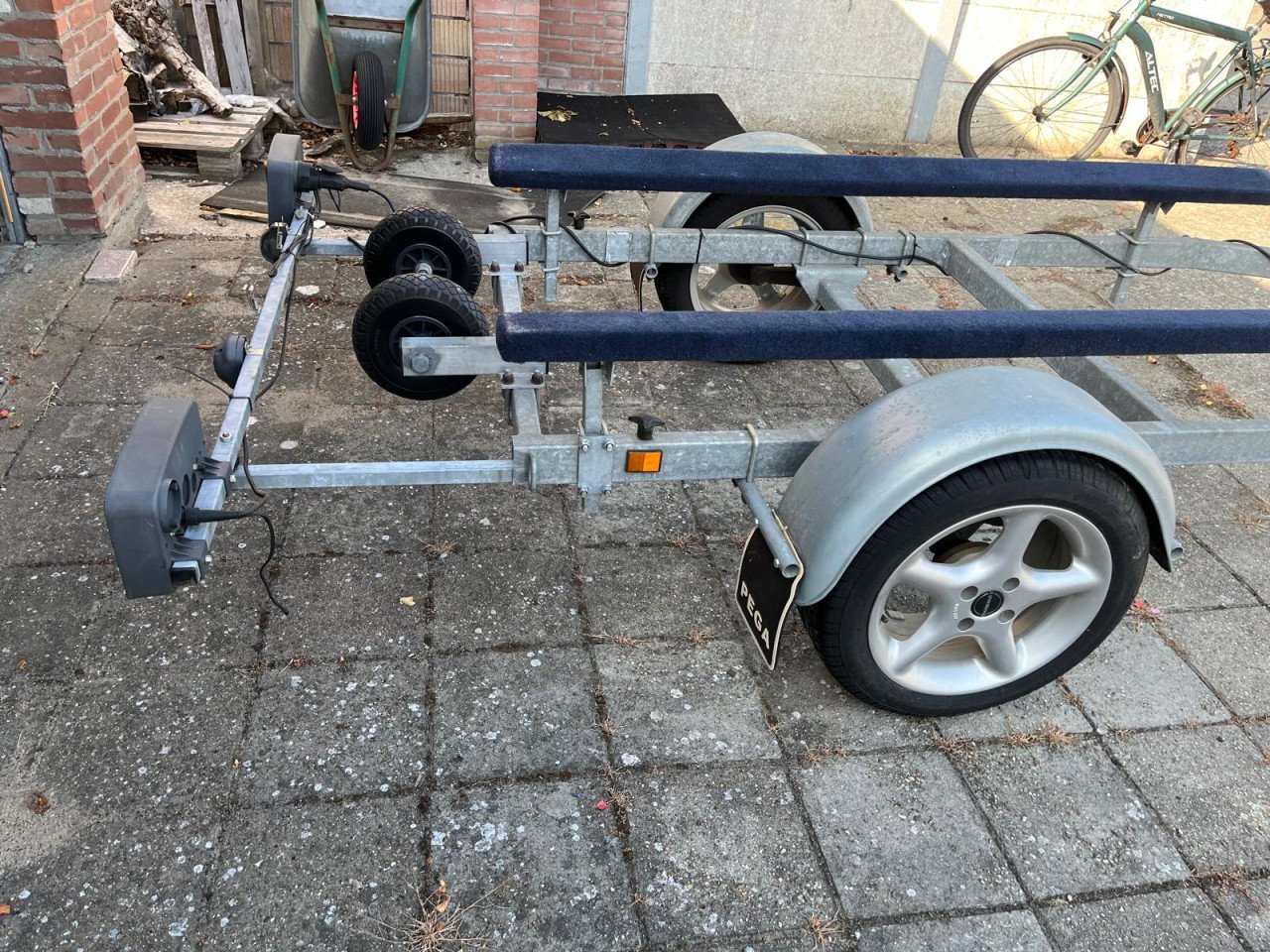 Trailer pega voor een boot van 4meter