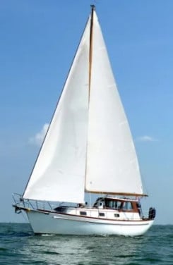 Cheoy Lee Offshore 32 Pilothouse