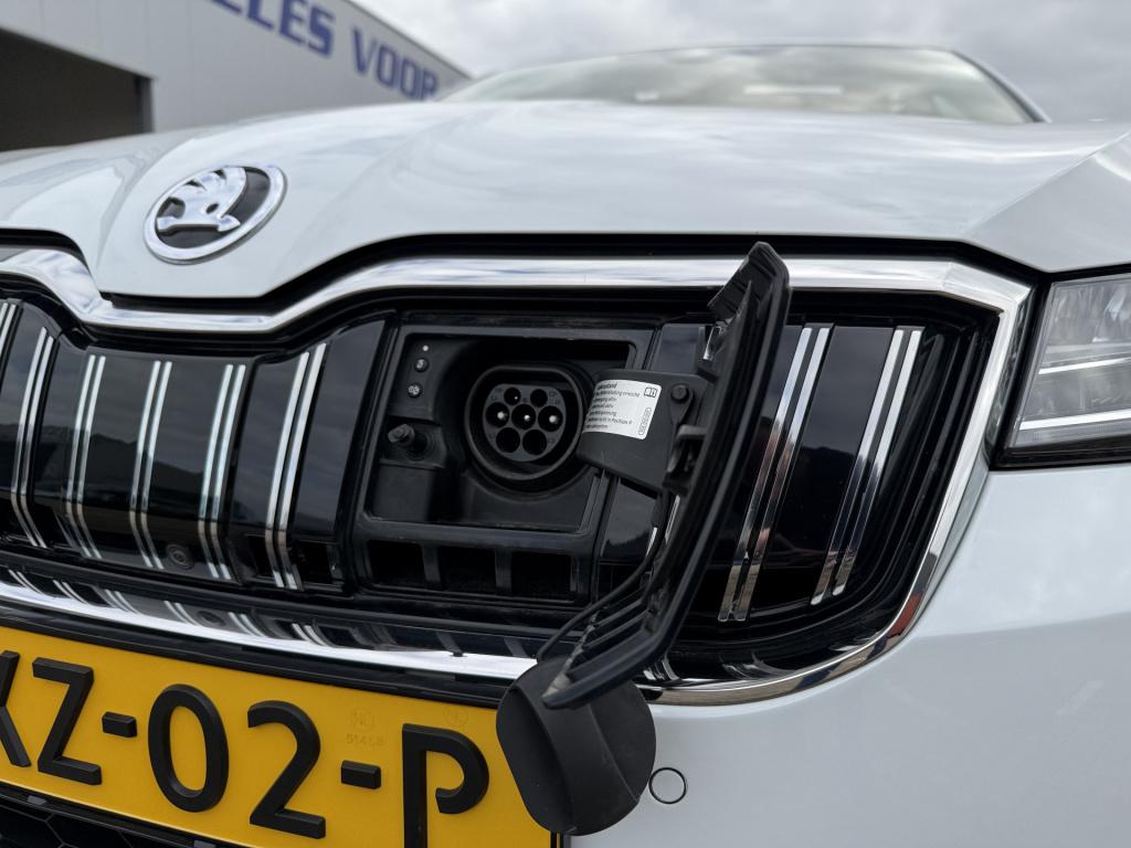 Skoda Superb combi 1.4 tsi iv 218pk style | pano dak | trekhaak