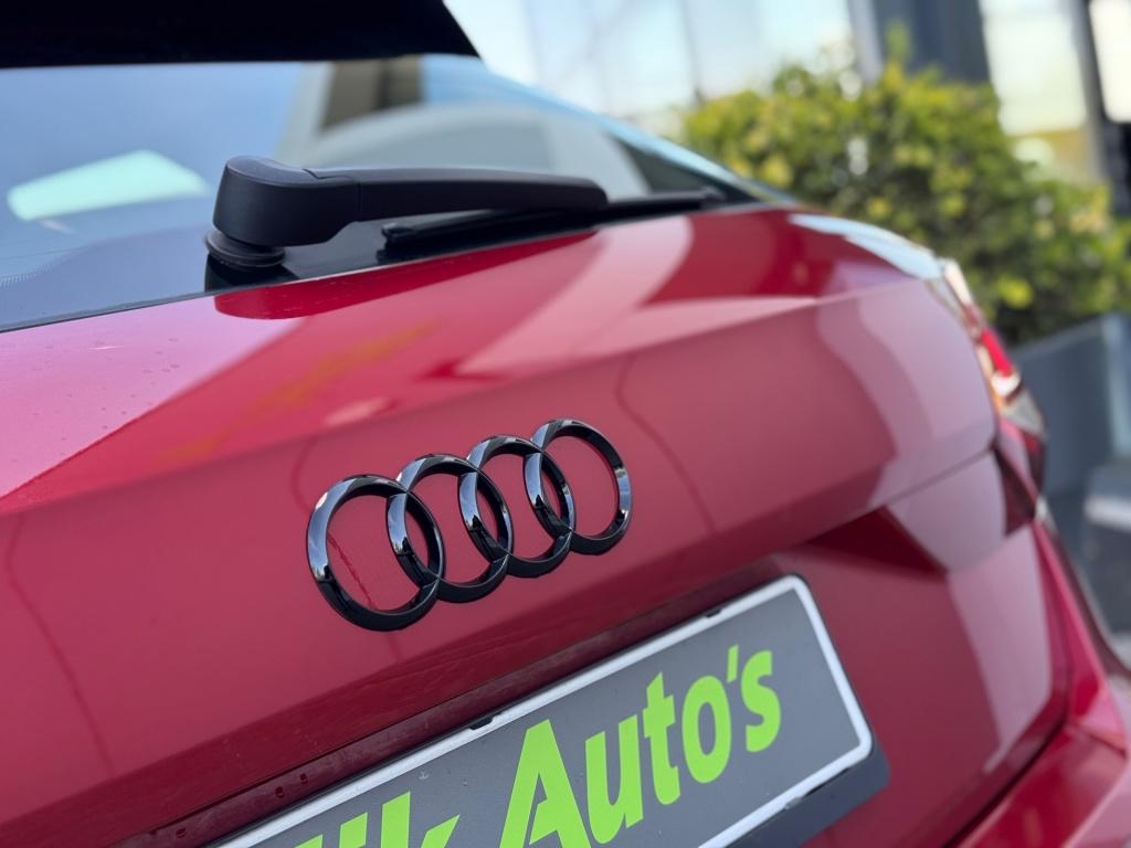 Audi Q2 30 tfsi sport * panoramadak * clima * navigatie