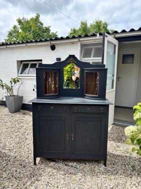 Leuk brocante kastje met verlichting