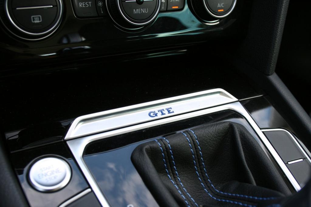 Volkswagen Passat variant 1.4 tsi gte connected series plus