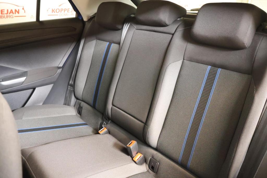 Volkswagen T-roc 1.0 tsi style nl auto, acc, panoramadak, all season, carpl