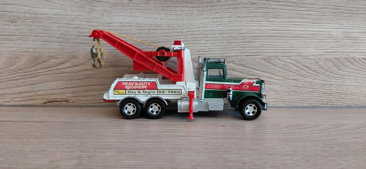 Matchbox Super Kings Peterbilt heavy duty tow truck