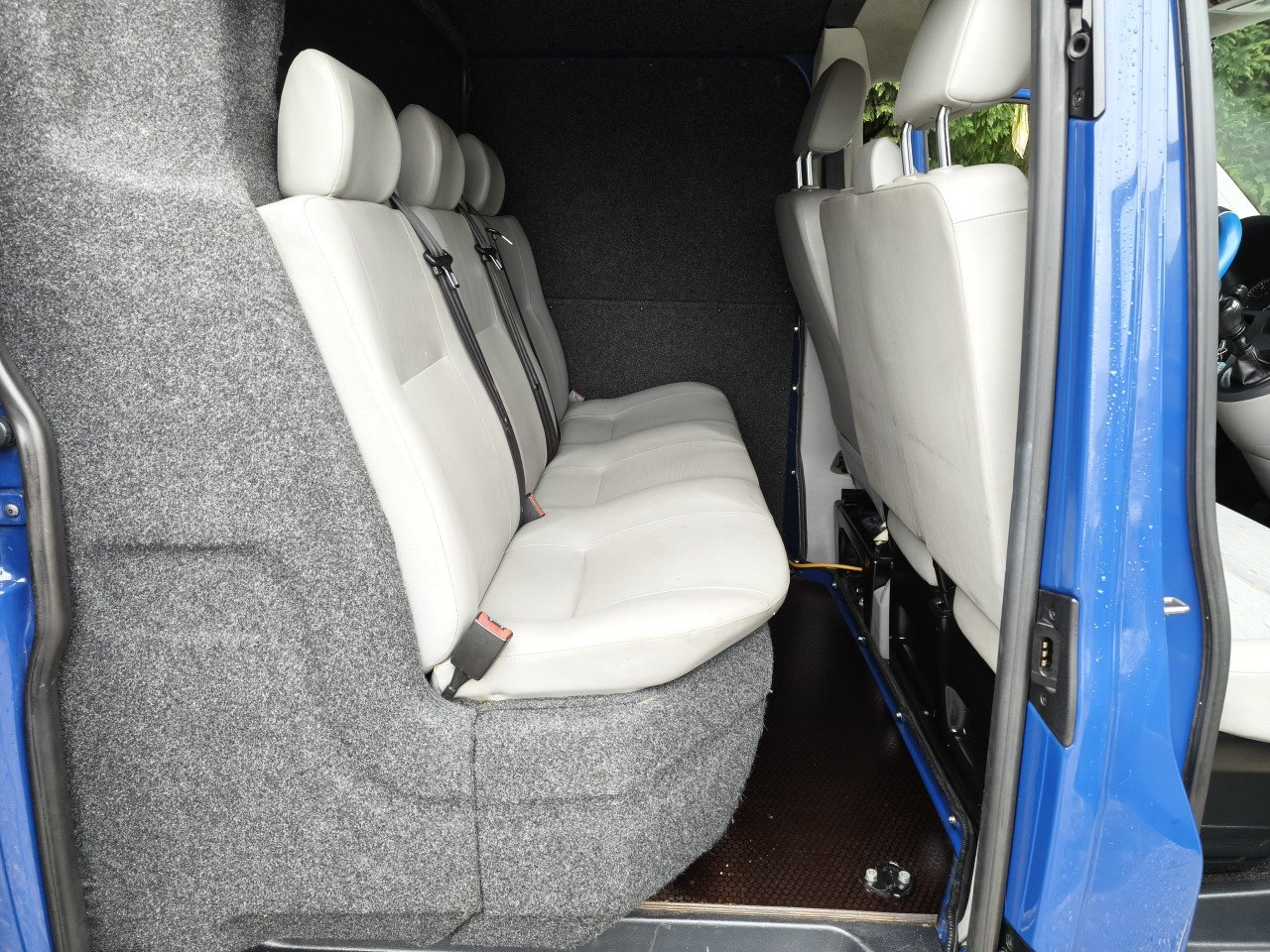 Volkswagen Transporter 2.0 TDI 140 pk Dubbel Cabine 6-Zits Airco
