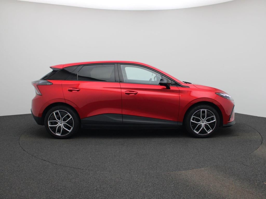 MG Mg4 64 kwh luxury