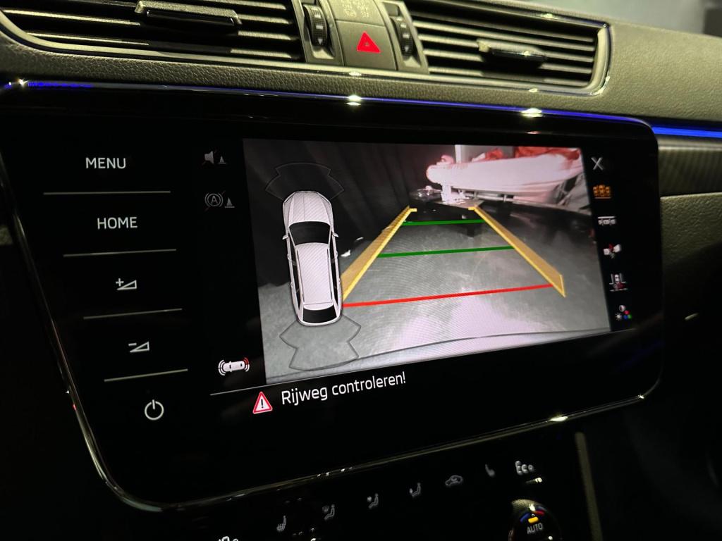 Skoda Superb combi 1.4 tsi iv sportline business *keyless*virtual*camera*sf