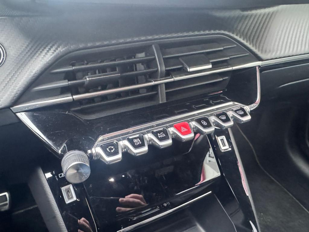 Peugeot 208 ev gt pack 50 kwh