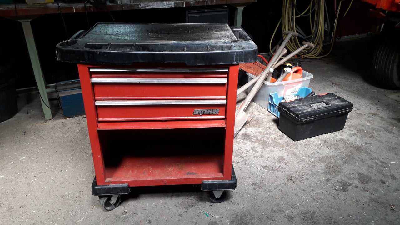 Stevige gereedschapskist/ sleutelkar met wielen