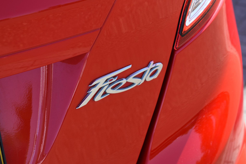Ford Fiesta 1.0 ecoboost red edition | 140 pk| voorzien van nieuwe distribu