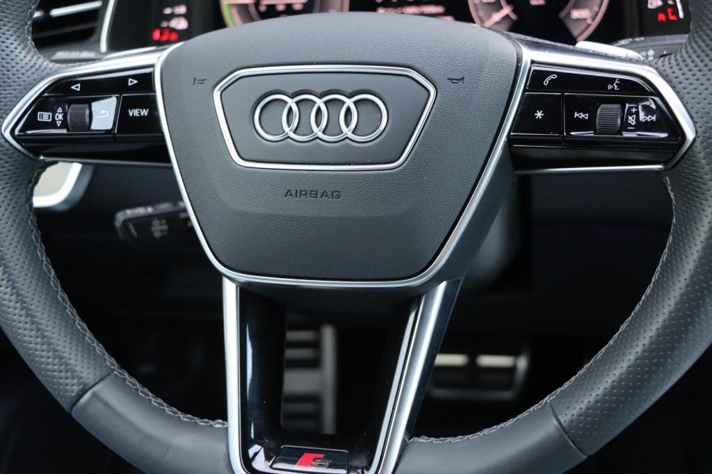 Audi A6 avant 55 tfsi e quattro s edition competition 367pk