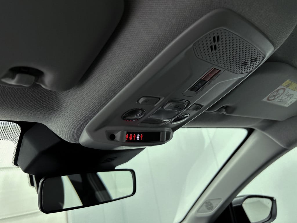 Citroen C4 hybrid 145pk automaat business private lease € 489,- pm - 48mnd 