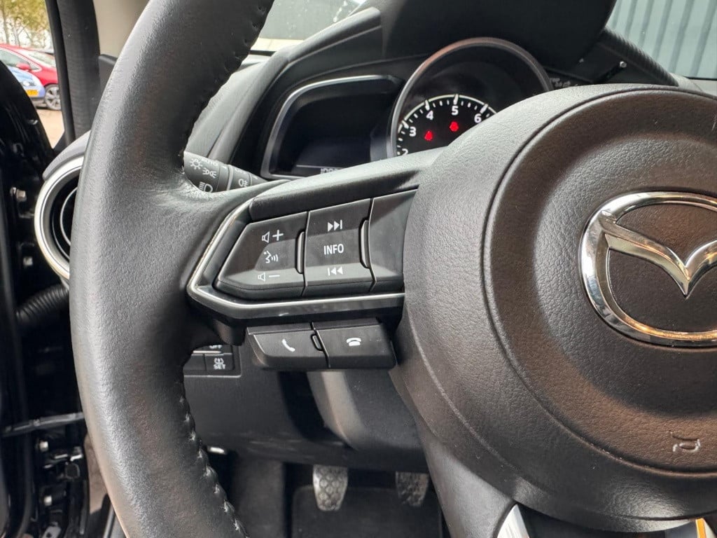Mazda 2 1.5 skyact-g luxury