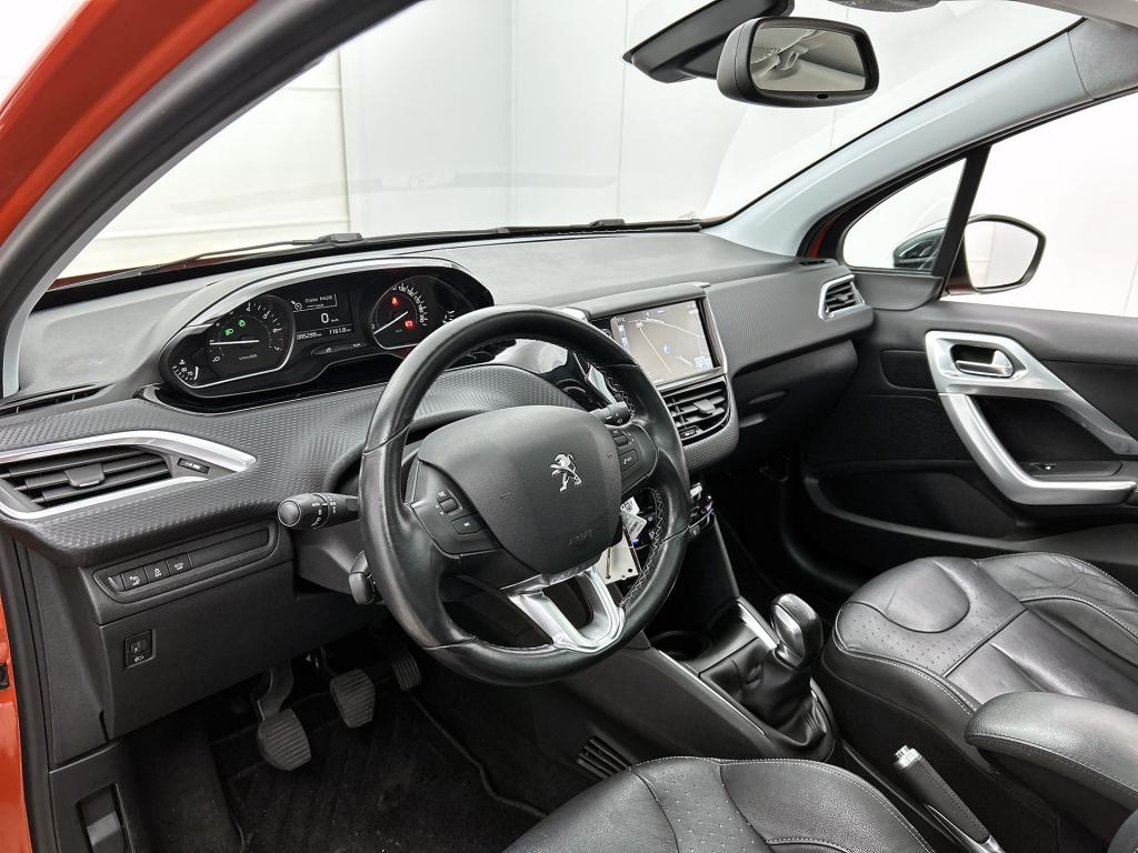 Peugeot 208 110 pk allure | rijklaar | panoramadak | apple carplay | parkee