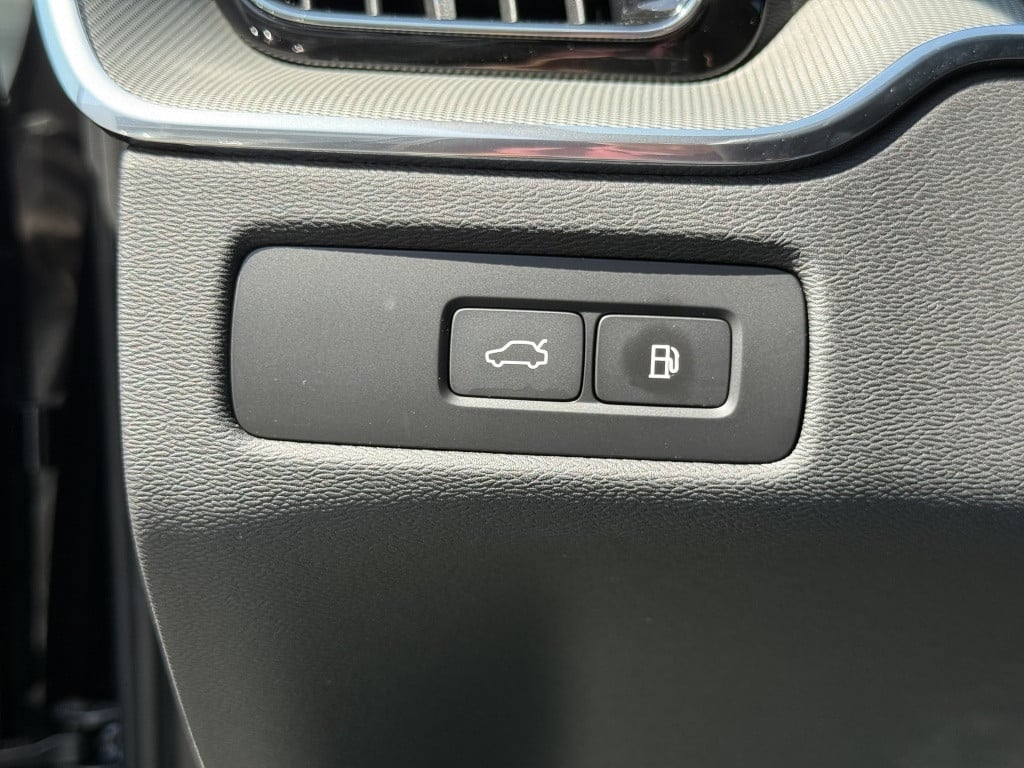 Volvo XC60 t6 398pk recharge ultra black edition| full options !
