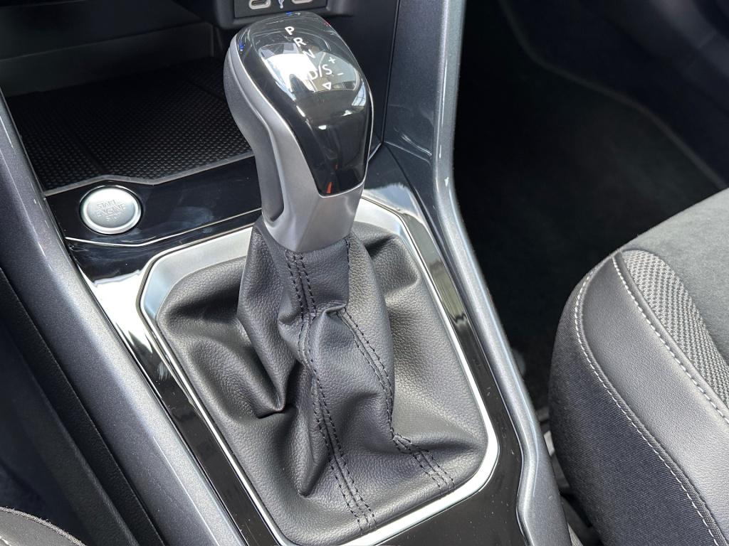 Volkswagen T-roc 1.5 tsi 150pk dsg style carplay | camera | keyless | elek.