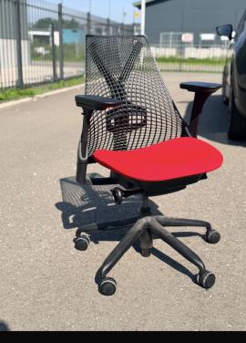 Occasion Herman Miller Bureau stoel