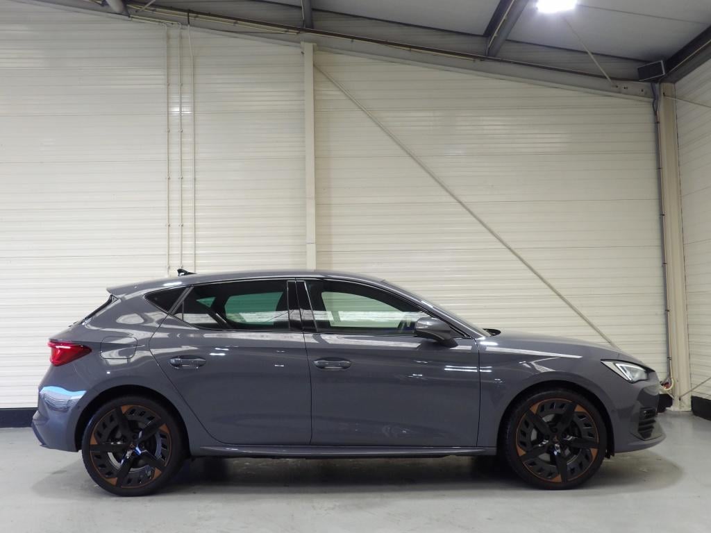 Cupra Leon 1.4 e-hybrid 245pk dsg-6 adrenaline