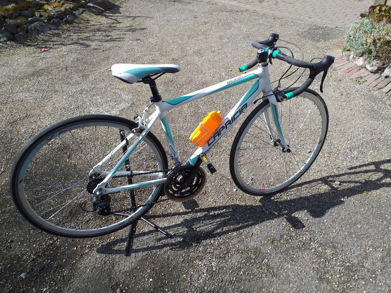 """JEUGDRACEFIETS CAPRICIA MAHIN""