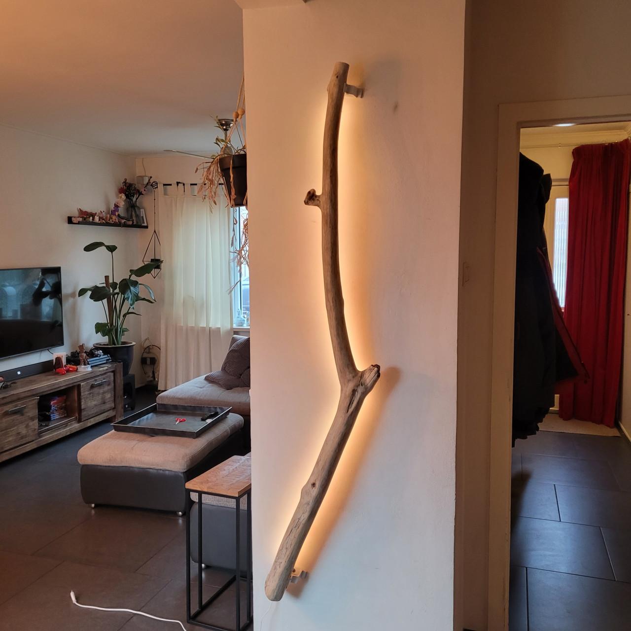 Gave lamp met verschillende led kleuren