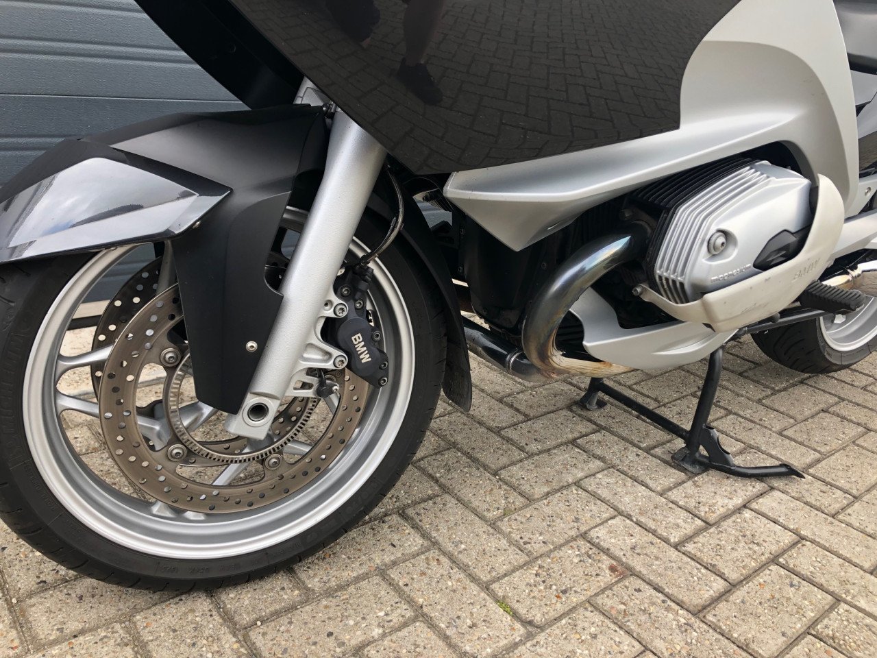 Zeer nette BMW R1200RT '05 met 112 dkm, cruisecontrol, CD, topkoffer €4250