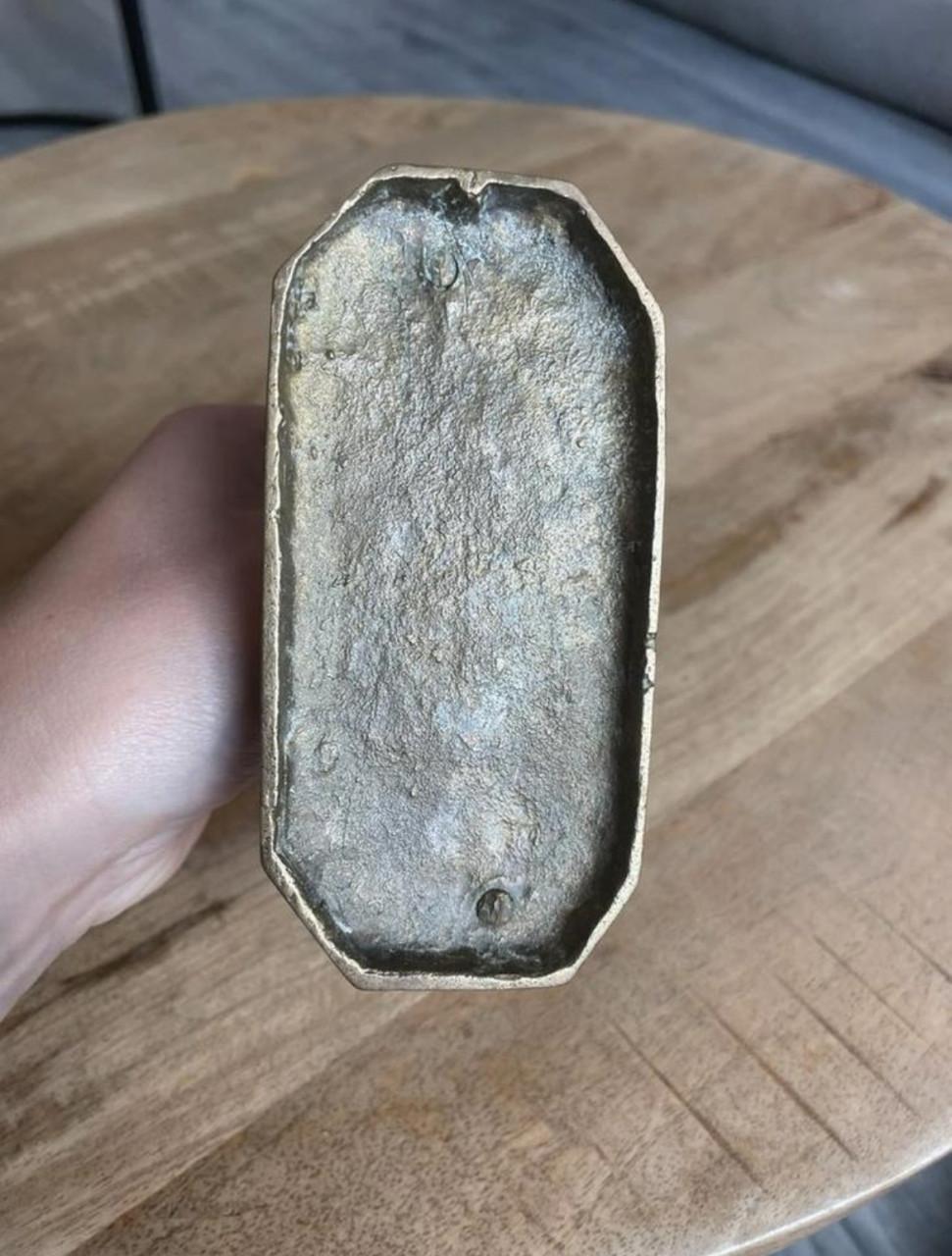 Bronzen beeldje hert