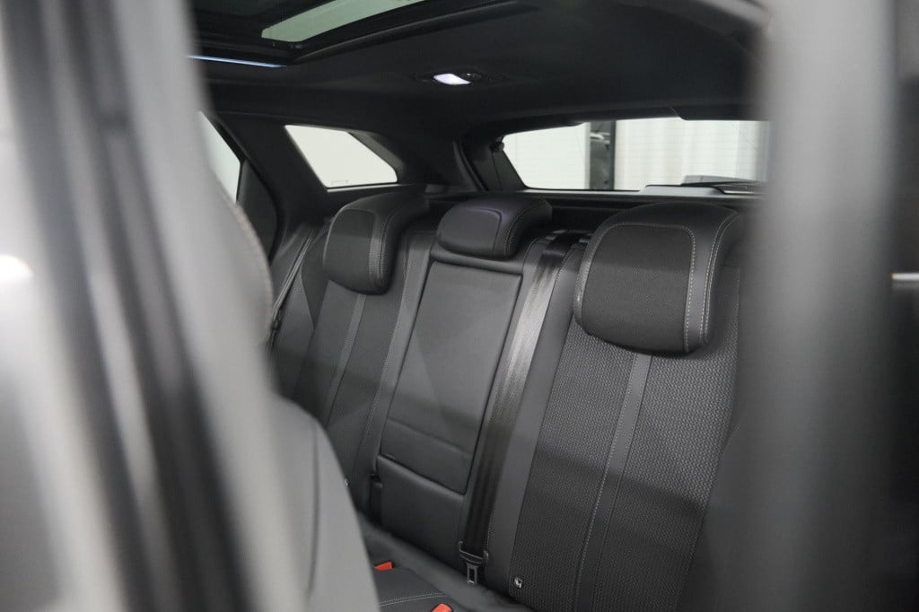 Peugeot 3008 hybrid4 300 gt | elektrisch panoramadak | dodehoekdetectie | c