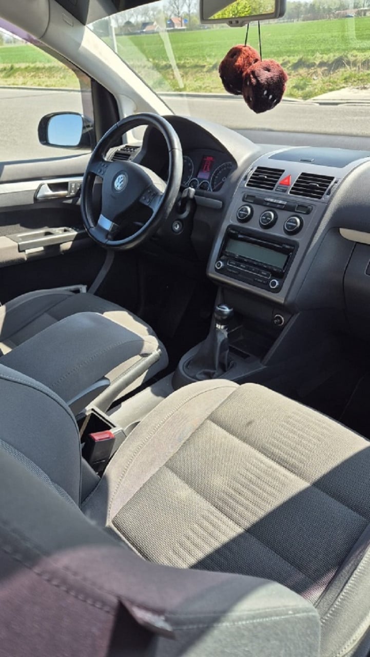 Volkswagen Touran 1.4 TSI 103KW 5P 2009 Zwart