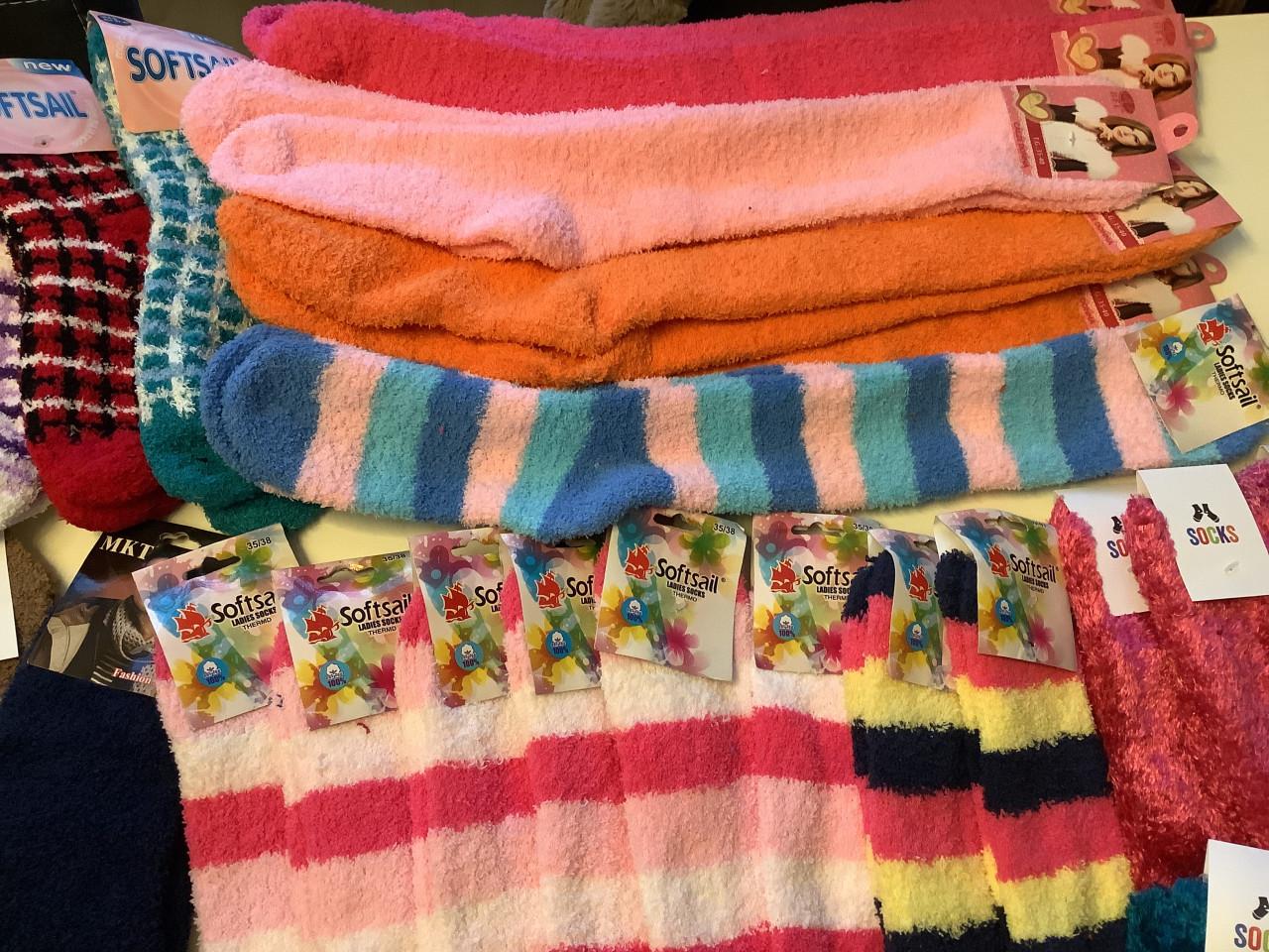 Partij heerlijk warme huissokken. ( partij 8)