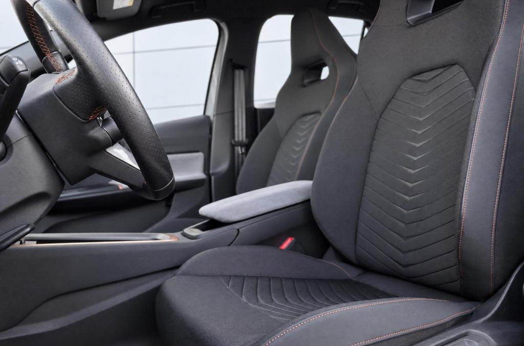 Cupra Born business 63 kwh 230pk | soh 98,2%